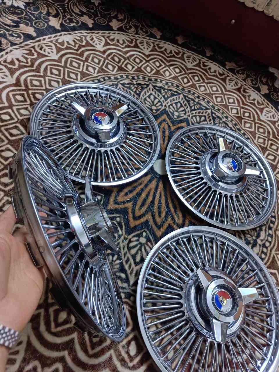 السلام عليكم
للبيع تحويره 14 مازدا ويل و تايرات نكسن عالي 
فورتي و النترا  و  كورلا خليجي ترهم

سيبايه حيدر انتاج 25 جدد فحص 
فورتي و النترا ترهم 

كبات كلكسي اصلي  14 نضيف جدد 

مكاني بغداد البلديات شارع 30 

***********
