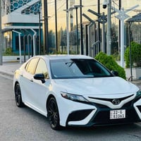 كامري SE • ٢٠٢١ • بدون صبغ