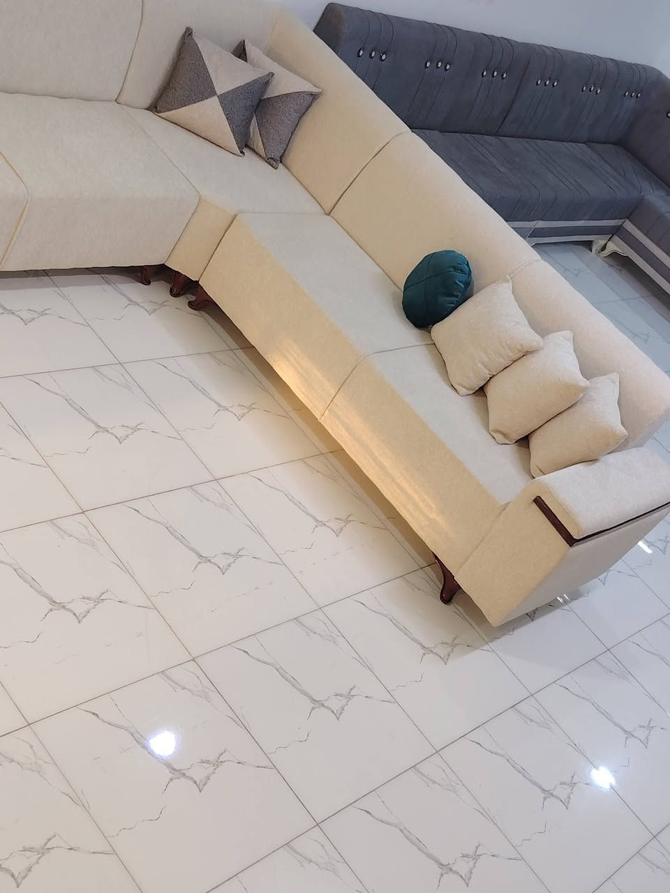 عمل كافه انواع التخم والديوان حسب الطلب،،،شغل ثكيل درجة أولى مع ضمان العمل 5 سنوات حقيقي
البيع بل نقد،،،، والتقسيط
العنوان واسط قضاء الزبيديه شارع التنزيلات
للاستفسار اكثر واتس ***********
