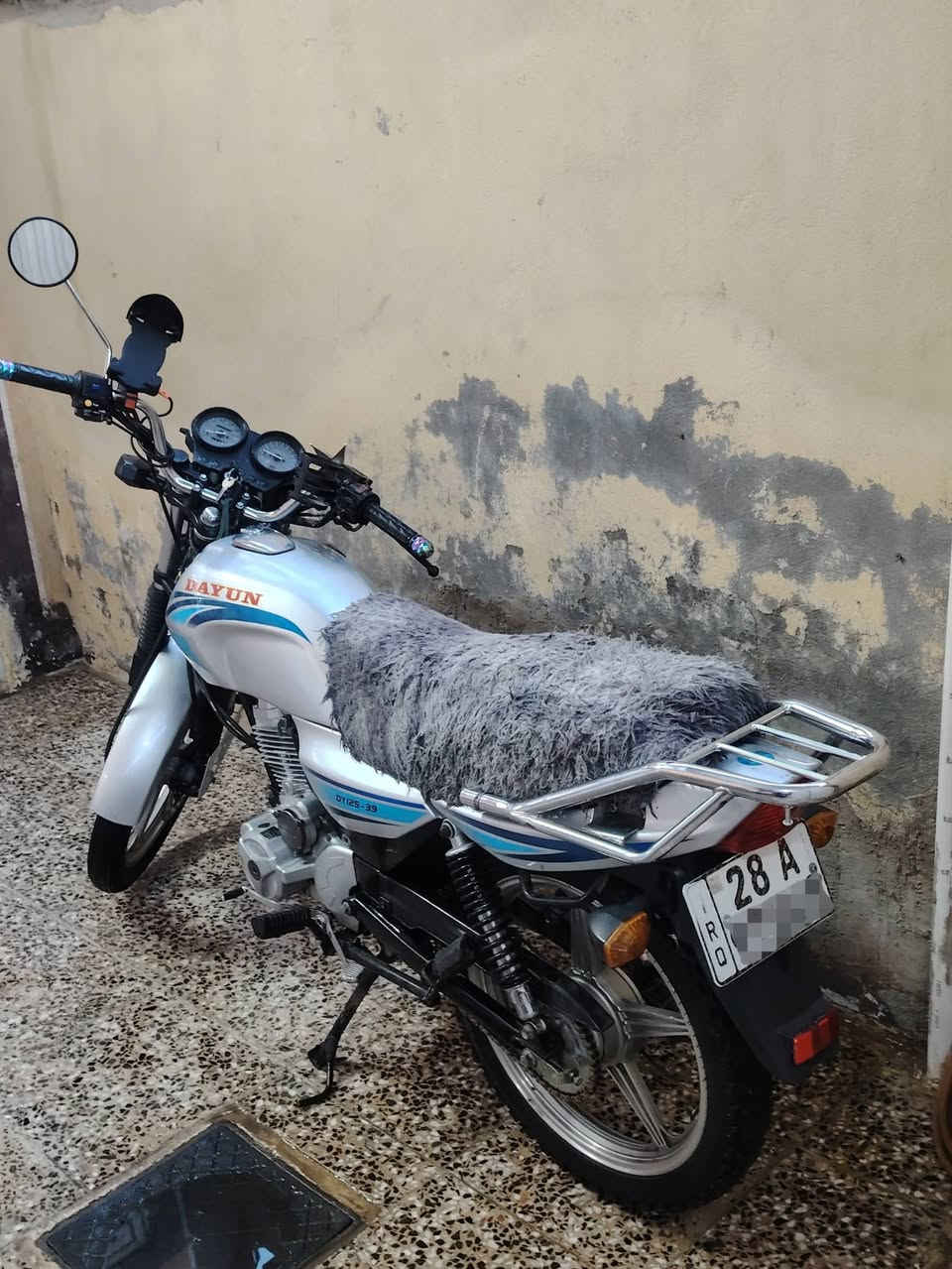 للبيع دايون موديل 2022 طالعه ب23 لون رصاصي
مكينه 125 رقم وسنويه نجف انكليزي بأسمي مداور ثاني يوم كلجات جديده  مكاني نجف سعر 1.600
***********
