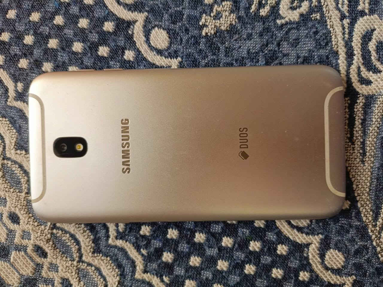 J 7 برو
الذاكرة 64 
الرام 3 
الجهاز شغال كامل بدون خلل بصمة كاميرات كلو شغال نضافة بل صور السعر 40 شراي راسلني أو اتصل ***********
