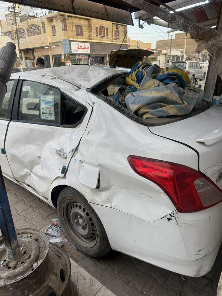 سلام عليكم عندي نيسان سني هندي ابو البليته الزركه للبيع موديل 22 معوقين السياره رقم ذي قار معوقها موجود بالناصريه عنوان السياره ناصريه رقم الهاتف *********** متواجد فقط واتساب
