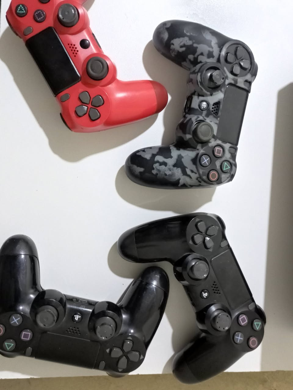 بلي 4 برو لوك ستيكر شرط لا مفتوح ولا مصلح والبلي نضيف وكامل ملحقاته مع البلي 4 جوستكات وهارد 1 تيرا واقراص 2 فيفا 23 وgta 5 مع حساب بي مارتل كومبات وThe Witcher وستار وارس 
البصرة القبله


**إذا كنت صاحب هذا الإعلان وتريد حذفه لأي سبب، رجاءا أرسل رسالة إلى الدعم الفني**