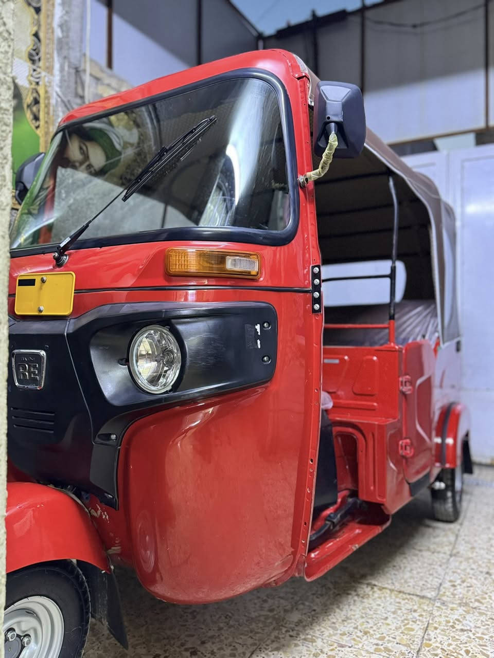 سلام عليكم تكتك.  22//رقم او سنويه تكتك كشر. كفاله.  بس. دوس تكتك كلش. حلوه مكينه. فول.  تخم. تاير  بغداد حي اور الشراي. يتصل***********. 🛺🛺🛺
