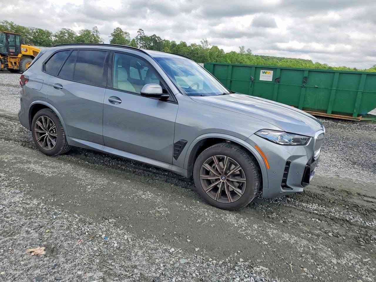 2026 BMW 330XI

شحن مباشر الى اربيل عن طريق مرسين تركيا 
شحن مباشر الى العراق عن طريق الحرة الاردن 
*********** :📞 
*********** :📞
السعر :  حسب المزاد  
تاريخ المزاد :  6/8
الضرر : حسب الصور المرفقة 
بيع وشراء كتب شهداء 
شراء سيارات تحت الموديل لمن لديه كتاب ضباط 
لو كتاب دبلوماسي 
بالامكان ادخالها بكتاب ذوي الشهداء باعفاء كمركي مع اعفاء الرقم 

🔺نتكفل بالسيارة لحين وصولها 
🔺اي استفسار مراجعة المكتب 
🔺 اوقات العمل كل ايام الاسبوع من الساعة ال 5 عصراً ماعد يوم السبت و الاحد عطلة المزاد
🔺 عملنا شراء السيارات من المزادات الامريكية والكندية
🔺لدينا تقرير Carfax مجاني لفحص السيارة قبل دخولها المزاد 
🔺 نشحن من جميع الموانئ الامريكية والكندية وبأسعار شحن تنافسية 
🔺نشحن الى دبي و عمان و البصرة و كردستان و تركيا  
🔺لدينا ورشة تصليح في دبي 
🔺لدينا معقب لتخليص السيارات (حرة او معوقين او ذوي الشهداء ) و ايصالها الى الزبائن
📍العنوان : موصل حي الوحدة مقابل معهد صناع الامل 
🔺اوقات الدوام من 4 عصراً وحتى ال11 ليلاً كافة ايام الاسبوع 
☎️ للاستفسار الاتصال على الرقم
م.علاء ابو فهد 
 
*********** :📞 
*********** :📞 ￼
