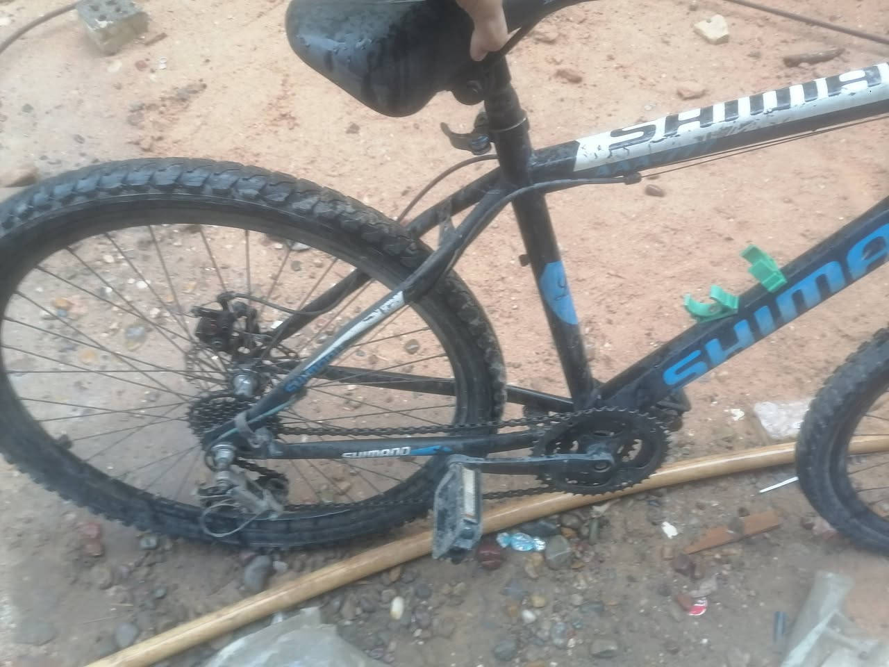 بايسكل قياس ٢٦ نضيف ما بي شي بس السرع خربانات السعر ٤٠ المكان بغداد البلديات ماكو توصيل


**إذا كنت صاحب هذا الإعلان وتريد حذفه لأي سبب، رجاءا أرسل رسالة إلى الدعم الفني**