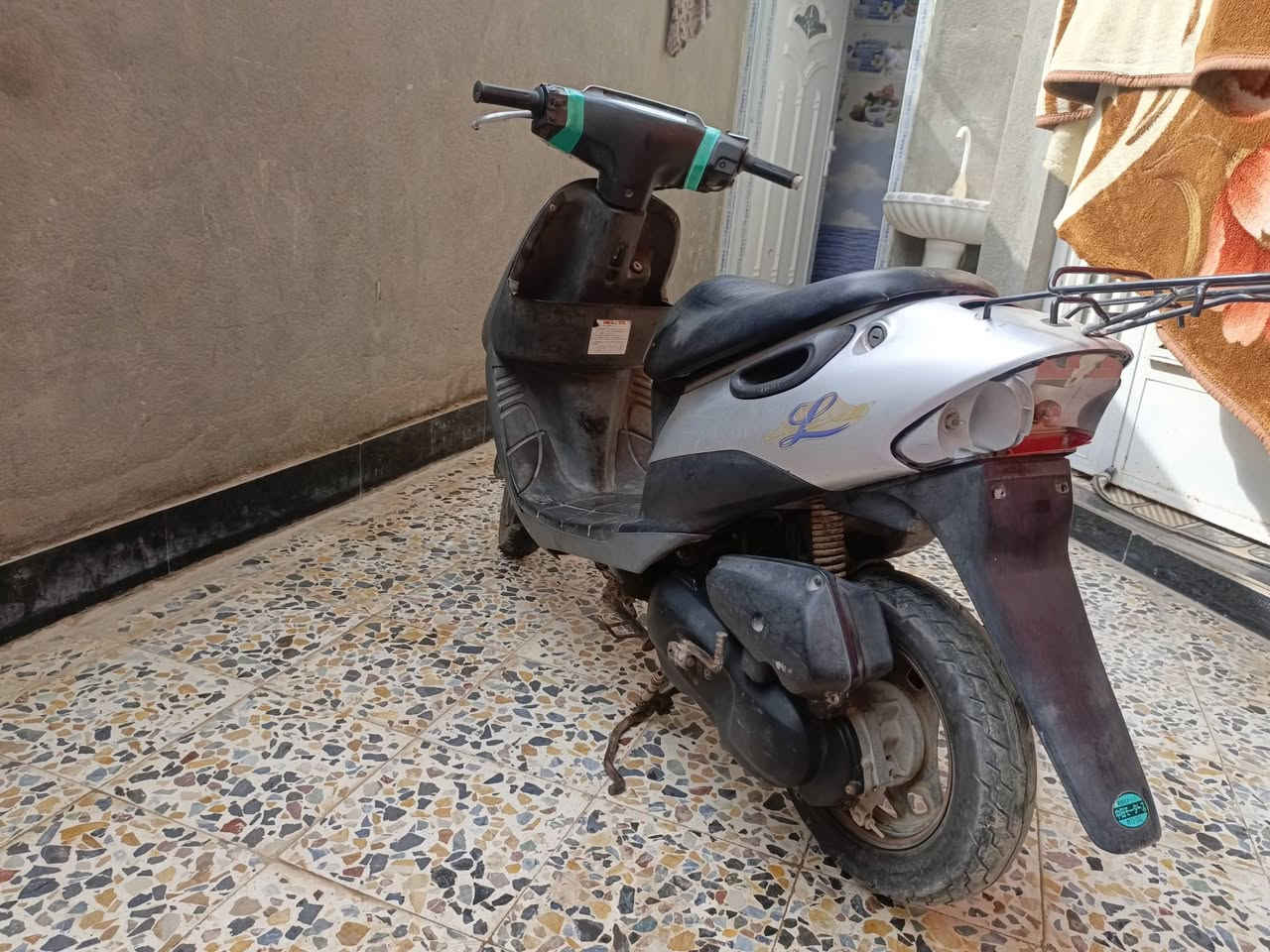 دراجه ساسوكي مسطره اوراق مجفته مره وحده السعر خاص***********
