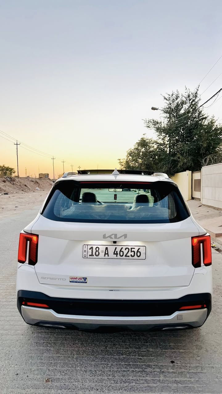 للبيع (( كيا سورنتو 2025 فول مواصفات 1/1 ))
ماشية ((35 الاف كم فقط))

رقم بابل الجديد سنوية جديدة باسمي

مكينة ستة سلندر 6V-3500

كفاله عامة عدا كارت بسيط اسفل باب السايق 

المواصفات :- 

بانوراما

ويل 20 الكبير 

بصمة تشغيل وابواب وجنطة

كامرة خلفية + كامره مرايا وسطيه 

يعني كامرتين السياره 

((داتا شو))

كشنات كهرباء 

كشنات الخلفيه قلاب كهرباء 

شاشة متصله

شفتات ستيرن 

تشغيل عن بعد 

حساسات 360 امامي خلفي جانبي

اربع انظمة قياده 

شحن لاسلكي

منافذ تايبسي

بصمة عدد اثنين زيروو

بلوجكتر لد

مري شفط 

ترحيب 

لد مخفي متغير الاوان 

سبعة راكب 

السعر 325 ورقه وبيها مجال بسيط 

للاستفسار ‭***********‬
