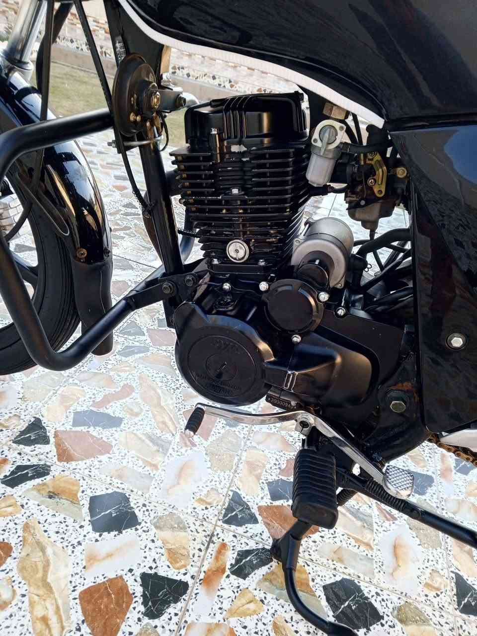 يا الله دراجه سايم للبيع موديل 2020مكمرك وكامل بس اسجل دراجه مال جناي ربع ماتحط عليه  محرك اسبانه ما ممدود علي السعر مليون 200وبي مجال للشراي ولمو شراي لا يعلق ويكسر بحلال العالم مكاني الرمادي هذه رقمي للتواصل ***********متواجد عل خاص
