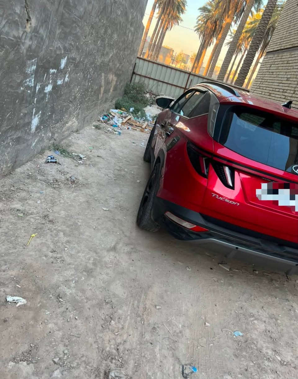 هيونداي
توسان
موديل 2023
محرك 2.5 
4 سلندر 
المواصفات امريكيه 
ماشيه 100،000الف 
ضرار قطعه واحدة ضربه قبق الجنطه
اللوحة بغداد خصوصي 
***********

