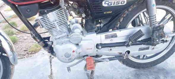 دراجه سيفان موديل 20دراجة فول نضافه شلعة معدل خير من الله كهرباءيات كلهة شغاله دراجة مبيهة اي نقص صلنصة رياضي امريات وياهة مكينة علبلاد ما مبدل بيهة شي بس عينة مبدللهة سعر 500وبيهة مجال قليل لشراي يتصل***********مكان ديالى حمرين
