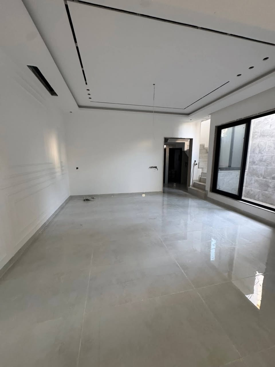 مكتب التصميم الملڪي 
دار للبيع في حي العربي موقع مميز  بظهر الشارع العام  

المساحة 125 متر واجهة 7 متر استلام مفتاح بناء حديث فول  

 سند طابو سكني ملك صرف 

شارع تبليط 12 متر شروق تام  

طابقين ثلاثة غرف نوم وهول واستقبال ومطبخ وصحيات 

للإستفسار اكثر الإتصال على الأرقام التالية 

***********

***********

***********

***********
