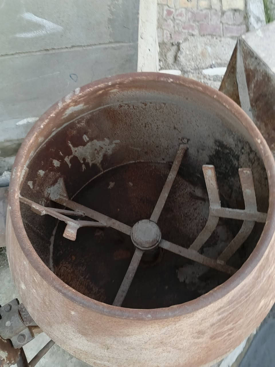 خباطه للبيع السعر ٢٠٠وبي مجال بغداد مجاور بسمايه ***********
