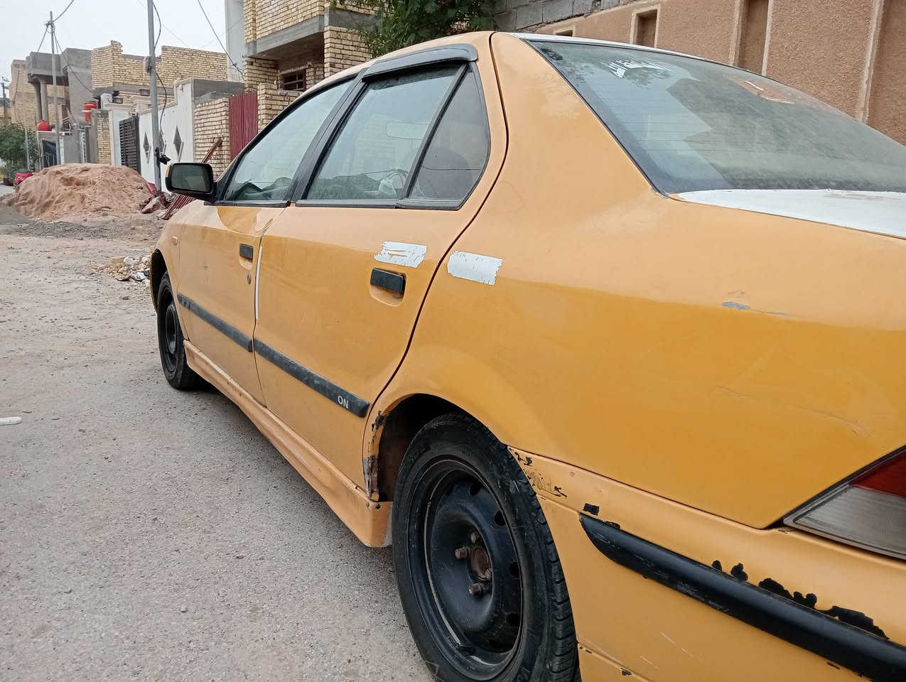 السلام عليكم سياره مديل2011باسمي رقم بغدادسنويه صاقطه شهرلعاشرمكينه جديده تبريدجديدحداديه خلفيه واماميه جديده ومابيه اي ضربه لسعر32وبيه مجال قليل متواجدعل عل واتساب***********
