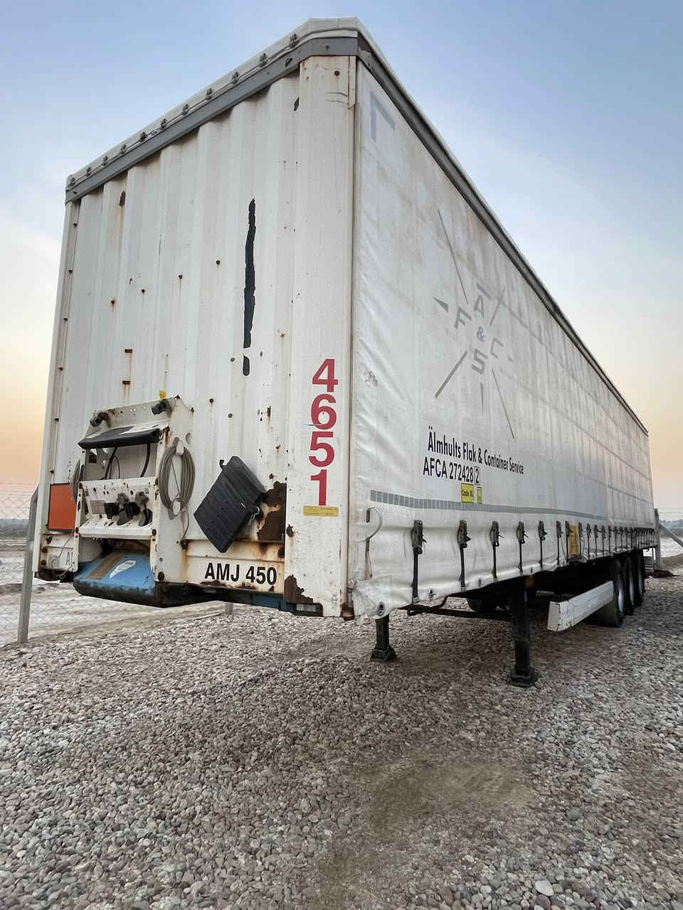 سلام عليكم عربانه كرونه منفيس مديل 11مجموعه بيبي بنز الاستفسار والمعلومات الاتصال على الرقم مكلف بالنشر 
***********
***********
