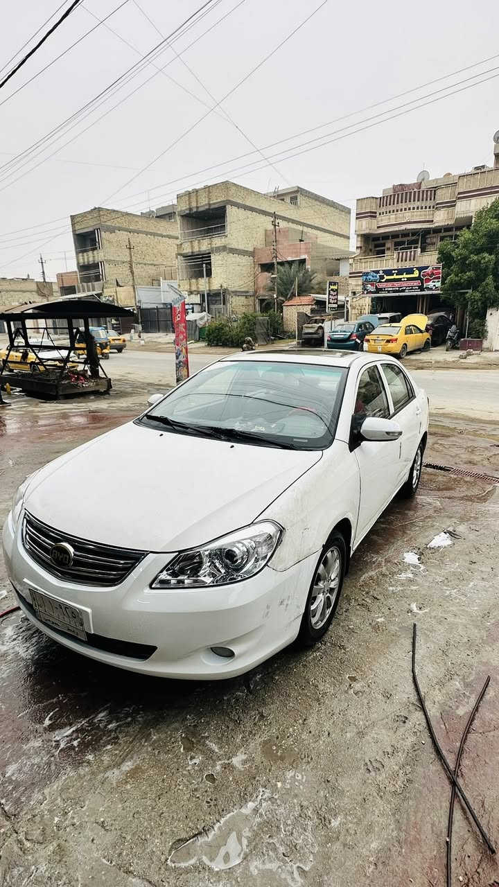 سلام عليكم
Byd g3 2013 ابيض خصوصي
رقم الماني واسط تحويل مباشر ثاني يوم 
سياره جاهزه من كلشي تدفئة تبريد 
صدرها نضيف 
شاشة 
بصمات عدد 2 تحكم عن بعد وتشغيل عن بعد 
فتحة 
اشاير بلمرايات 
بيها جاملغ معدل على بارد وبيها تلكيط خايسات تعال وشوف اقتنع ياله تاخذها سعرها 55 وبيها مجال


**إذا كنت صاحب هذا الإعلان وتريد حذفه لأي سبب، رجاءا أرسل رسالة إلى الدعم الفني**