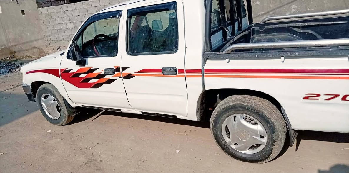 السلام عليكم بيكب جمره ٩٨ رقم بصره مشروع وطني مصبوقه عام مكفوله محرك وكير وشاصي تخم تاير اشراي يتصل بكان ذي قار قلعه سكر ***********
