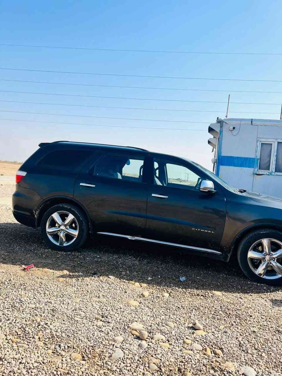 للبيع: دودج دورانكو 2011 6سلندر فول1\1  – لون نفطي رقم اربيل 
خيارات المراوس: قابلة للمراوس بـ دورنكو  او جيب مديل احدث 

حالة السيارة:

       • صبغ 3 قطع فقط صبغ بدون فتح 

__فئة سيتاديل____

المواصفات:

 1. فتحة سقف

 2. مراي قلاب عند الرجوع

 3.  تبريد 3 قطع تحكم منفصل 

 4. كاميرا 

 5. شاشه 

 6. حساسات خلفية

 7. جنطة كهربائية

 8. مرايا كهربائية مظللة (الوسطى والسائق) عند التعرض للضوء في الليل

 9. كشن ميموري +كشن الراكب ولسائق كهربائي 

 10. تدفئة وتبريد كشنات امامي +تدفئة ستيرن+كشنات خلفية تدفئة

 11. أشاير بالمري

 12. كاميرا 

 13.  تشغيل عن بعد

14.منفذ كهرباء

15.رادارات اماميه+رادارات جانبيه

وبيها بعد مواصفات 

______بكانهاا ميسان 

للاستفسار: خاص أو واتساب او اتصال ***********
