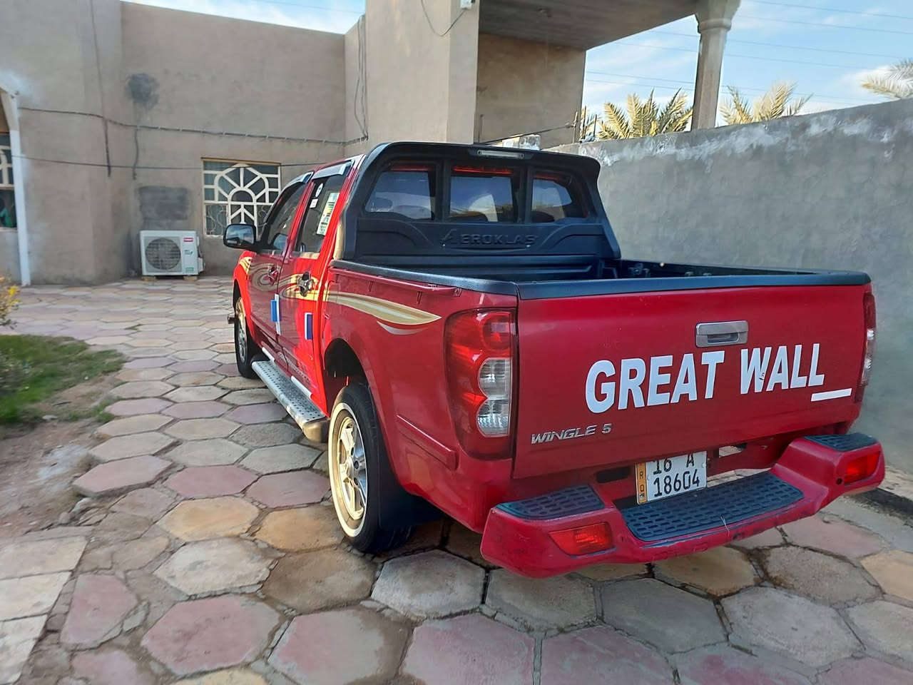 سلام عليكم كريت ويل 2015 رقم قادسيه دولي هزه وسنويه جديده بسمي مكفوله سياره جاهز عل اخير حبايه مابيه نقص برغي كير مكينه حداديه تخم تبريد ثلج تدفئ مابيه نقص السعر 81 بيه مجال بصيط الشراي يتصل غير متواجد عل فيس الرقم *********** مكاني نجف ناحيه الحريه
