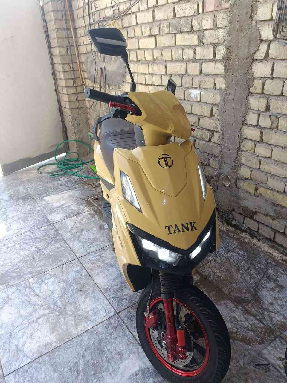 سلام عليكم دراجه TAKK دراجه تخبل وبيه هواي تزويد من دبلات خلفي ومامي يدات رياضي ستان صفح رياضي مفتاح مال سويج رياضي تزيد ودراجه تخبل رقم ***********
