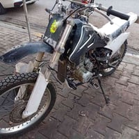 ورحمه الله وبركاته دراجه قفاز للبيع او مراوس السعر 250 وبيه مجال 07726...