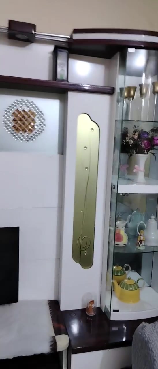 معرض للبيع السعر 600وبي مجال اتصل على الرقم ***********

