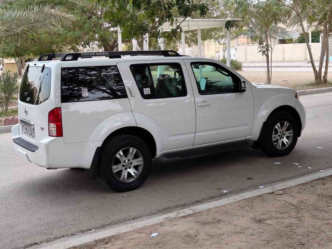 السلام عليكم للبيع نيسان باثفندر موديل2008خليجي كفالة  وضربة وتبديل وصبق سونار مرافق مع منشور فول مواصفات فتحه سقف داخل بيجي سبع راكب اشاير بل مري شاشة تحكم ستيرن ثلاث قطع تبريد مكينة4000 رقم بغداد انكليزي سنوية جديدة  تدفئة تبريد كامرة دوار
السعر98 مع مجال قليل 
للاستفسار اكثر اتصل
***********
مكان السيارة كربلاء المقدسة 
مكلف بل نشر
