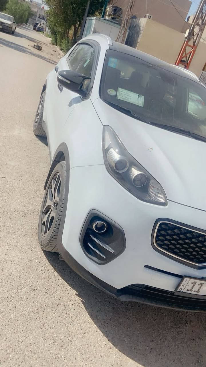 السلام عليكم سبورتج 2018 للبي
وارد خليجي  رقم بغداد الجديد 
ماشية ٨٢ كيلو فقط
حجم المحرك //2000 (دوش ) مكان السيارة بغداد الشعب السعر١٨٨ وبيه مجال بسيط 
اللون ابيض صدفي 
المواصفات 
1- سويج عدد ٢
2- بنواما سيارة  
3-اشاير مري 
4-كشن جلد
5-سستم صوت 
6-تبريد وتدفئة
٧-قطعتين تبريد 
8-حساسات  خلفي
9- ثلاث وضعيات قياده
10-سايد بريك بالرجل 
11-كامرة خلفيه
12-لد نهاري
13-تحكمات استيرن جهتين
بيه بارد جوة علامة صندوك مئشر عليه بالصورة وباقي سيارة مكفول من صبغ والفتح والتبديل 
***********
