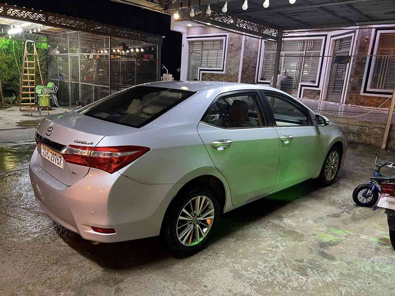 السلام عليكم تيوتا كورلا2016 بصمه اشاير مري تحكمات ستيرن محرك2000 خليجي كفاله ما عدا هلال الچاملغ الخلفي عله كد شبر اثر شخط السياره باسمي تحويل مباشر  120دك جرس تخم تاير جديد السعر155 وبيه مجال السياره بل حقيقه احله من الصوره العنوان بغداد الدوره ***********
