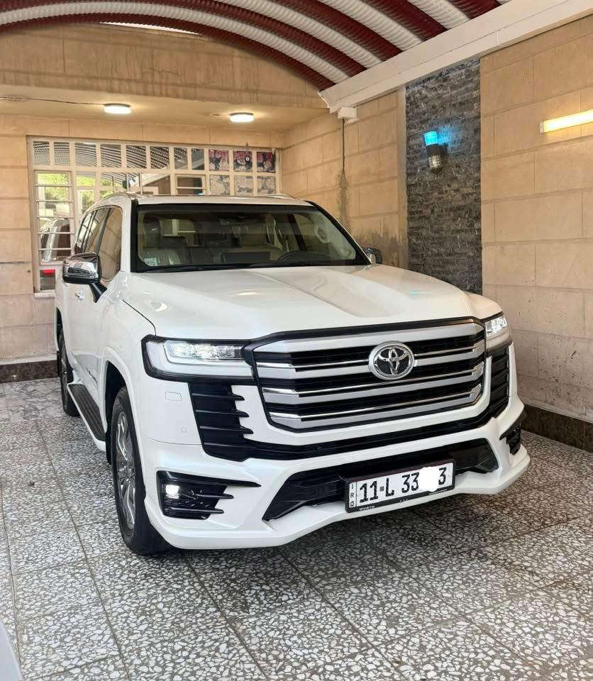 السلام عليكم 
البيع لاندكروز VX ساز ضمان 
كفاله من الشخط ومغلفه من اخذته زيرو ٣٠ ورقه 
تنفس طبيعي
بغداد بسمي
ماشيه ٢٣ الف فقط 
رقمي ***********
