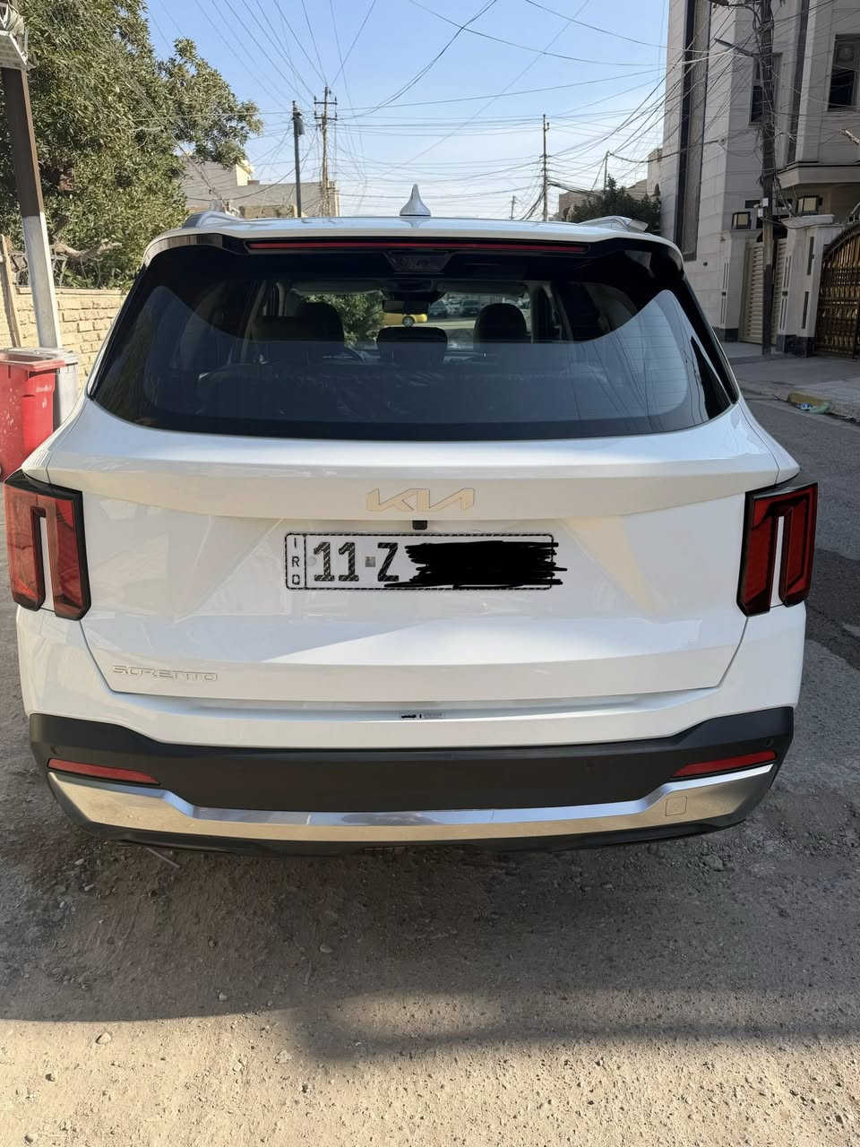 السلام عليكم…..
سورنتوا للبيع موديل 2025 خليجي ماشيه 19 الف كفاله عامه من الضربه والصبغ والبارد بعدهه على وضع الشركه بأسمي رقم بغداد تحويل ثاني يوم هزه جديده المواصفات
1_كشنات كهرباء 
2_كير ماوس 
3_داتاشو
4_ويل20 
5_كامرتين 
6_جنطه كهرباء 
مغلفه الكشنات والارضيه جلد بعدهه على وضع الشركه على ادينه من الزيرو بيهه فحص من المندلاوي مكان السياره بغداد
السعر/322$ 
للاستفسار/***********
