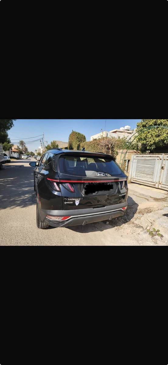 سلام عليكم للبيع توسان هايبرد 4x4 مواصفات بلو
سياره رقم بغداد الجديد تحويل ثاني يوم 

ماشيه 139 الف 

حادثه بنيد كلش حلو الحادث 

سياره نقص ما بيههه 

مكاني بغداد بسمايه 

رقم ***********امير 

سعر 175وبي مجال
