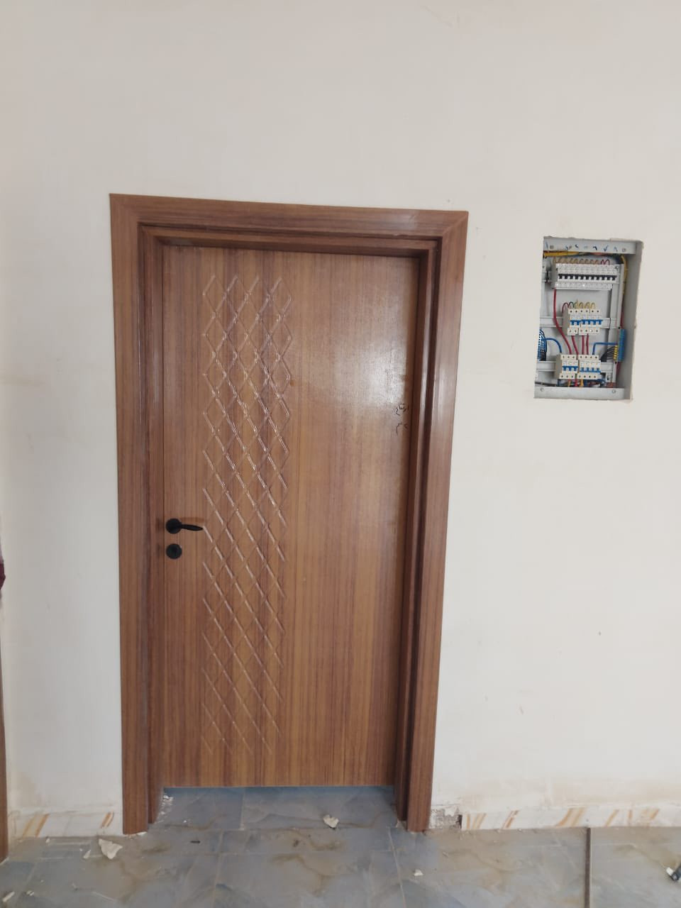 جانب من اعمالنا في داخل محافظة النجف الأشرف تم شد الابواب التركي بمختلف الموديلات🫰💯💯
وفرنالكم احدث الموديلات  الابواب التركية
بضمان5سنوات وباسعار مناسبة جدا 

ضخامة الموديلات واسعارها وجودتها هي عنوانا✌️

للتواصل يرجى التواصل عبر الواتساب او الأتصال ع الأرقام التالية:
***********
***********

النجف الأشرف-حي العدالة -مقابل المدينة الماىية  قرب الأرجوان للديكور -معرض اسطنبول للابواب التركي
