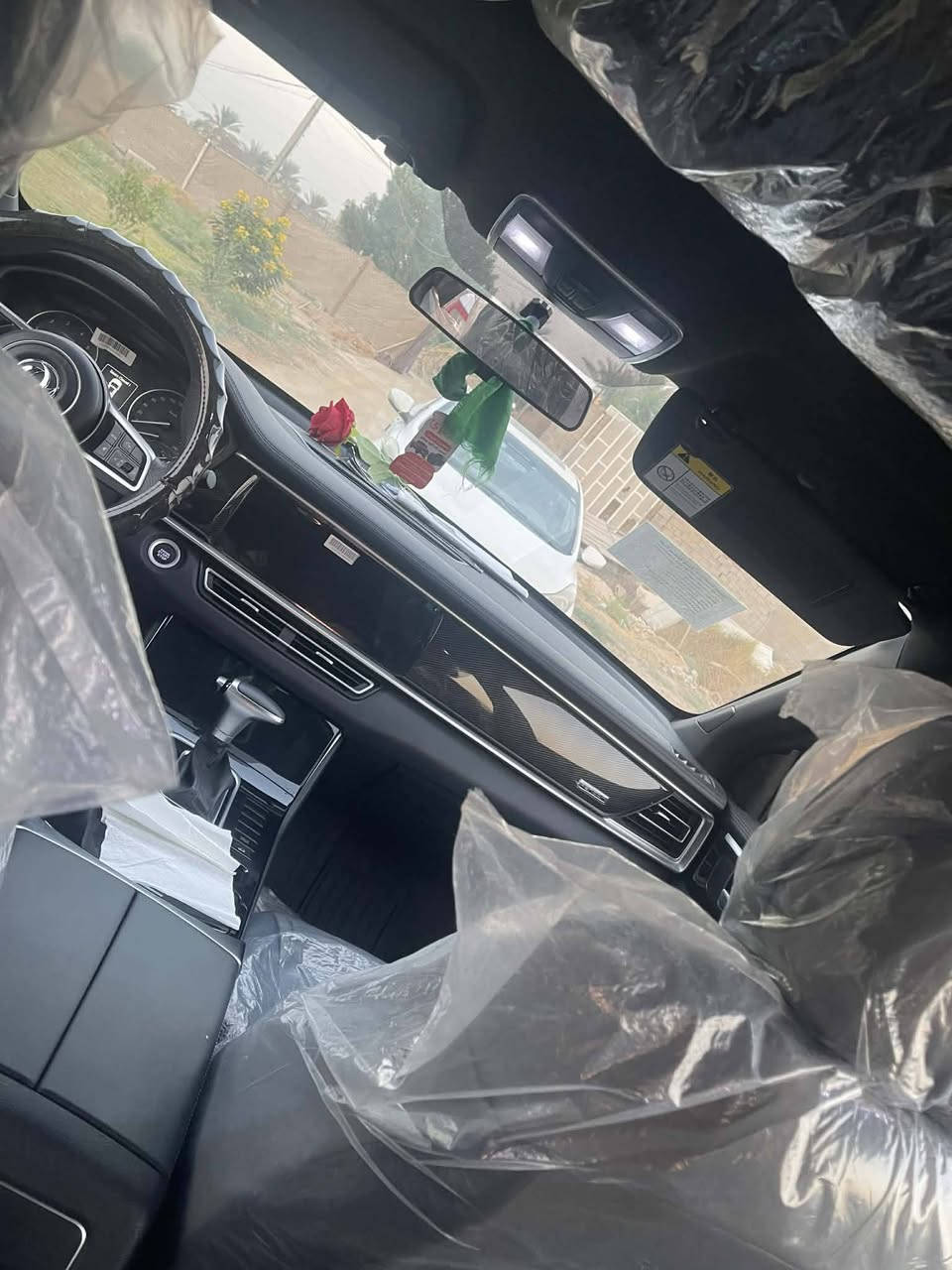 دونك فنك ix7
بصمه

 
فتحت سقف 
دخول ذكي
كراسي كهرباء ٧راكب
سايد بريك دكمه
شاشتين
شاشت تبريد 
وشاشه كبيره
تبريد ٣قطع

كير ومحرك نيسان
المحرك ٢٠٠٠تيربو
ومواصفات اخرى 

بيع نقد او مراوس 
توسان او سبورتج

***********
