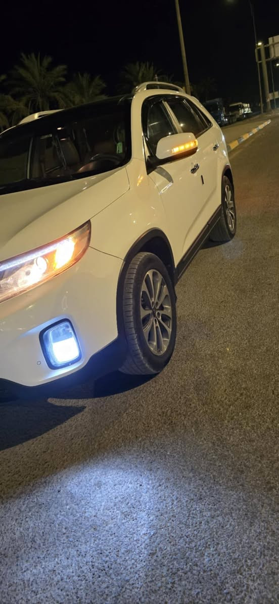 اللهم صل على محمد وآل محمد
السلام عليكم سورنتو للبيع مديل ١٥
سياره جديده  جناي مال بيت كل نقص مابيه مديومه تخم تاير اصلي باتري جديد راديتر جديد
تبريد او غار جديد مابيه اي نقص خير من الله
الموصفات
١ كشنات جلد
٢ اشاير بل مرئي + اشاره ترحيب
٣ حساس امامي خلفي
٤ بنرامه طكتين قماره سوده
٥ بصمات ٢ + تحكم استيرن
٦ كامره شاشه ابلادي
٧ محرك ٦ فول
٨ لايت منضومه زنون
٩ ماشيه ١٤٧
١٠ رقم ديالى جديد انكليزي سنوية او هزه جديده
مكان السياره ديالى السعر لأستفسار رقم ***********
