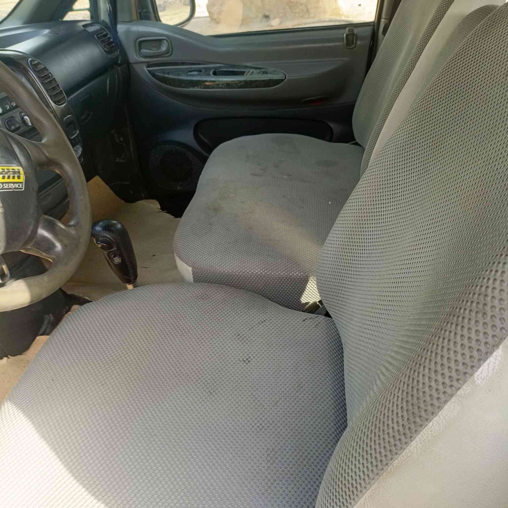 السلام عليكم ستاركس للبيع كفاله 2007مسكر كير وتماتيك لاتبخير ولاتنقيص مداور مباشر حداديه تخم تاير بارتي جديد كفاله عامه تبريد ثلج شرط تحكم مري كهربائيه كله شغاله ***********
