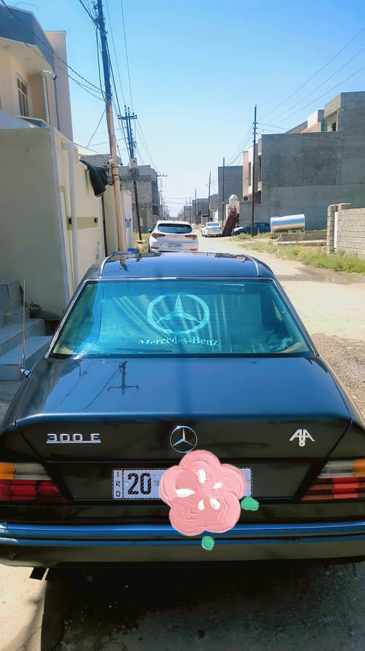 مرسيدس دب موديل 89 كير ومكينة بطة رقم ديالى بأسمي سنوية2031 المكينة بيها صرف كلش قليل
قواعد دبلات بلاد 
العنوان ديالى بعقوبة *********** 
السعر 52 وبيها مجال
