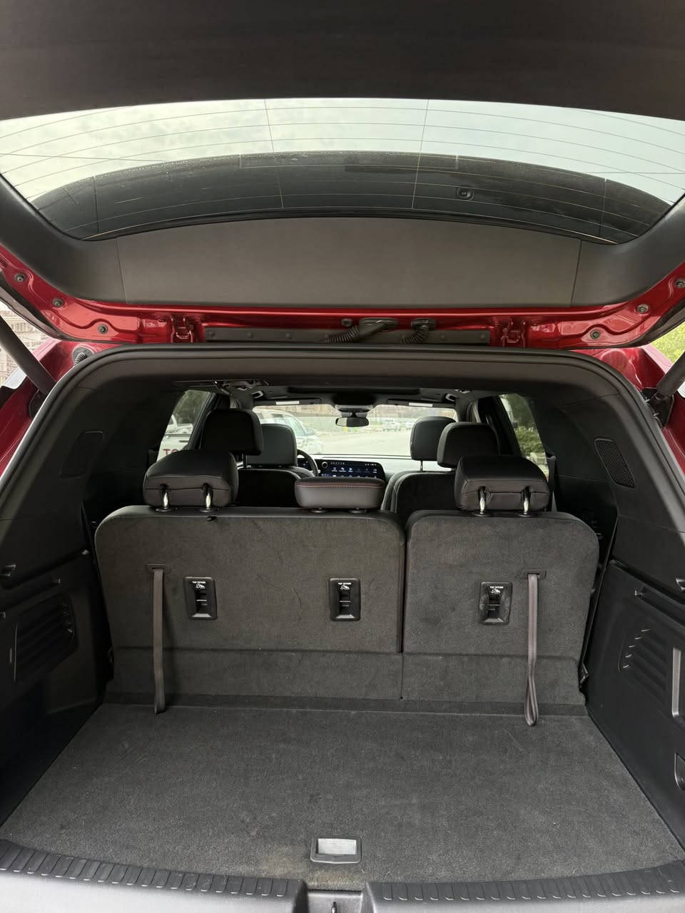 شفروليه ترافرس Z71 موديل 2025 🔥
نظام دفع أمامي ورباعي ، لون أحمر دم الغزال فاخر، شكلها رياضي وفخم جدًا.
محرك 2.5 Turbo، شاشة كبيرة، جلد، بصمة، كاميرات 360، أنوار LED، وكلشي شغال تمام ✅ ( فول مواصفات ، بانوراما دبل طكه )
دخول جديد مرقم وجاهز ( رقم اربيل بأسمي ) 
• بدون ايرباك 

حادث تبديل بابين وجاملغ الخلفي تعديل بسيط .
📍 بغداد — ماشيه 16,800 كم
📞 ***********
• 1GNEVJRS7SJ142724
