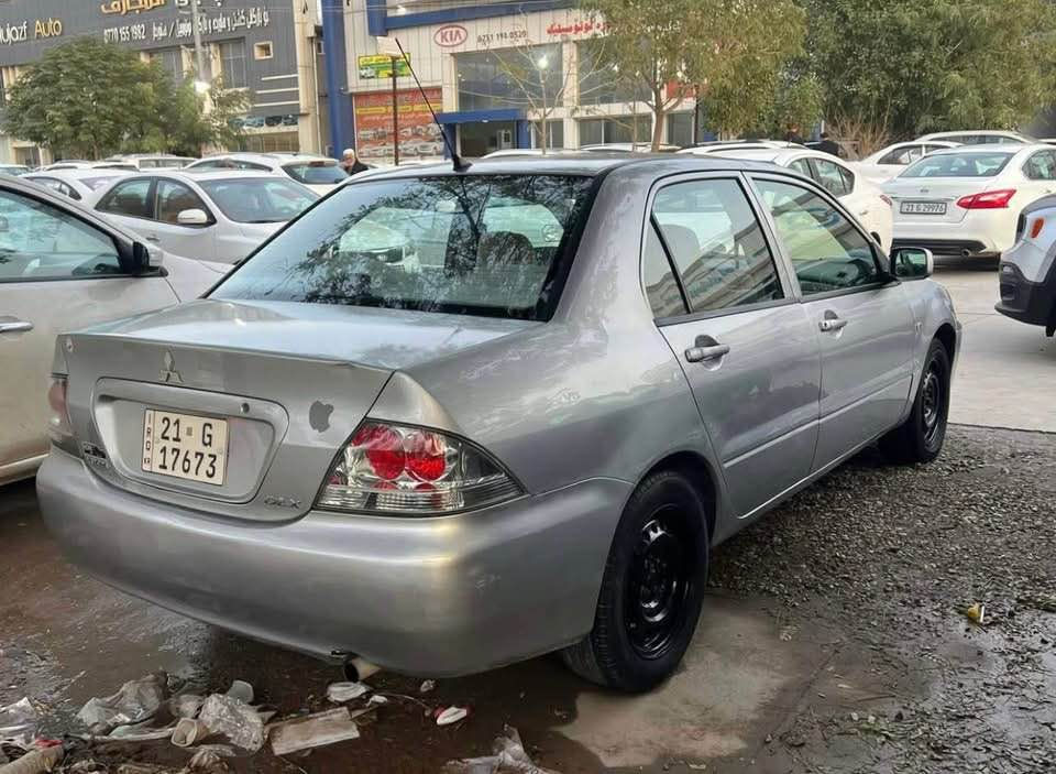 لانسر 2011 محرك جبير دشبول صاج داخل بيجي سنوية ورقم جديد لحد 2030 تخم تايرات جديد صدر و محرك و كير وتبريد شرط سعر 75$ سيارة بيه ضربة بجامرلغ و باب الصدر لتفاصيل اكثر راسلني خاص او اتصل او واتساب *********** كالار, السليمانية
