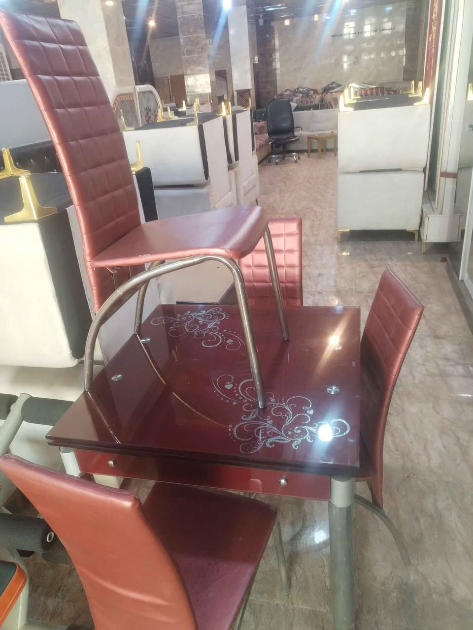 ميز طعام للبيع عنوان كركوك قادسيه قرب تقاطع الحريه مجاور مول ئألتو ستي للاستفسار الاتصال على الرقم
*********** Singapore
