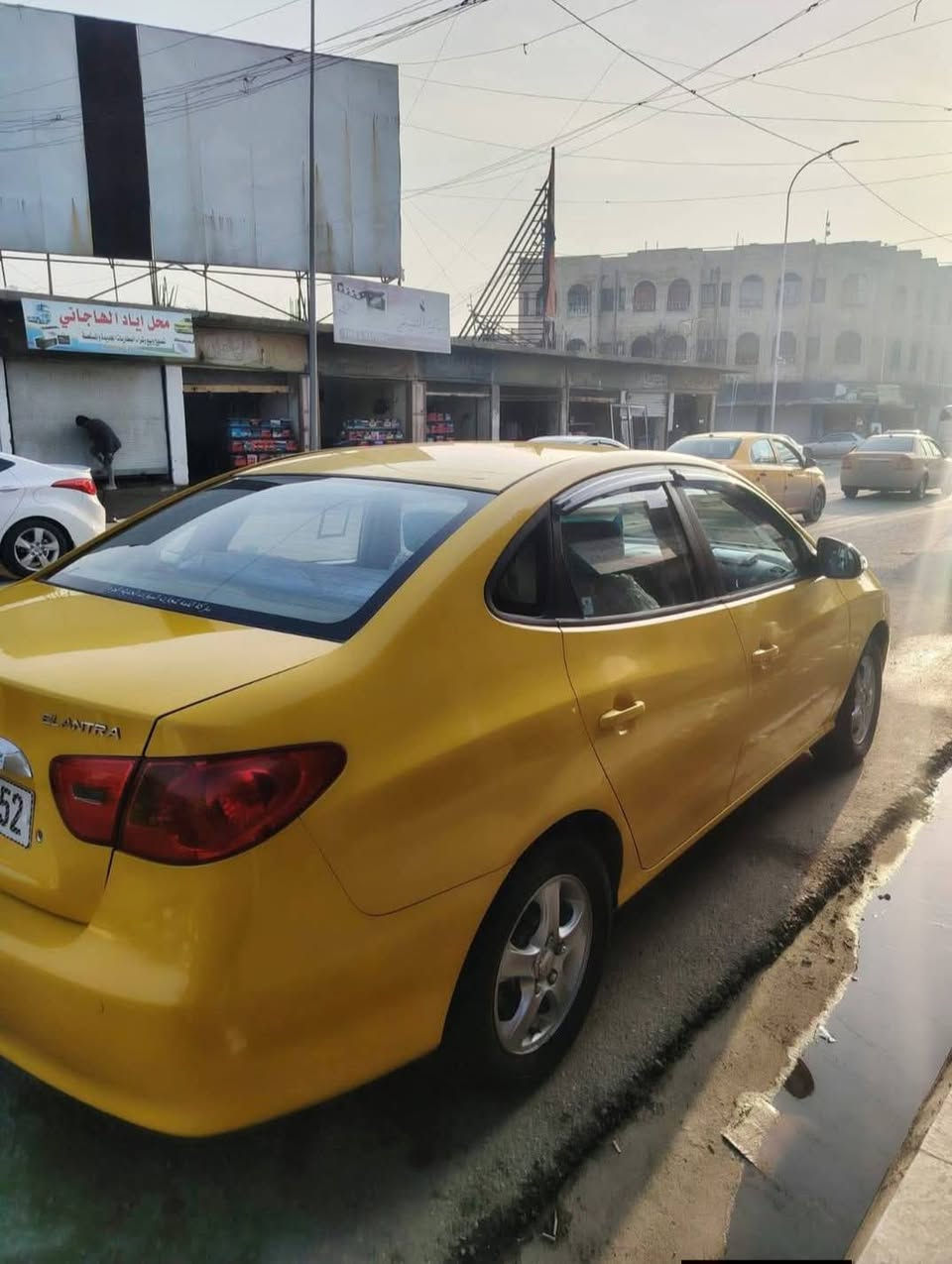 السلام عليكم الانتره
موديل 2008
رقم بغداد 
بدون ضرر شرط وكدام العين 
طخم تاير جديد 
السعر 120/وبيها مجال
شرط التحويل
للاستفسار الرقم/***********
