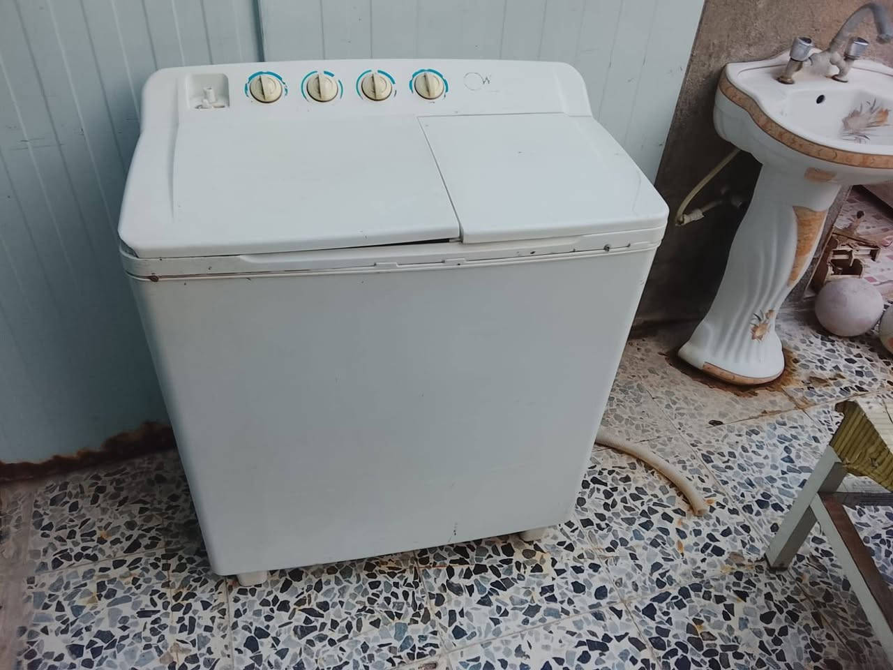 كلمن وسعره 
غساله شغاله بس تجفيف مايشتغل


**إذا كنت صاحب هذا الإعلان وتريد حذفه لأي سبب، رجاءا أرسل رسالة إلى الدعم الفني**