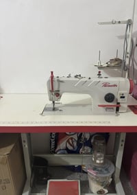 مكينه خياطه للبيع جديده إلكترونيه سعر ٣٦٠ 07742523786