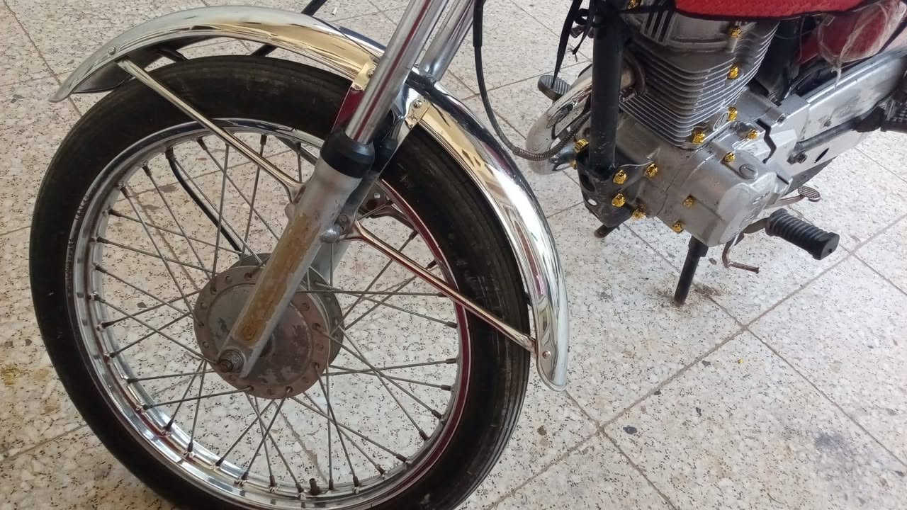 سلام عليكم دراجه يراني البيع بدون دراجه صارلي ٥يام من جفتته شرط صلي سعر ٥٠٠ سيد جميل رقم ***********
