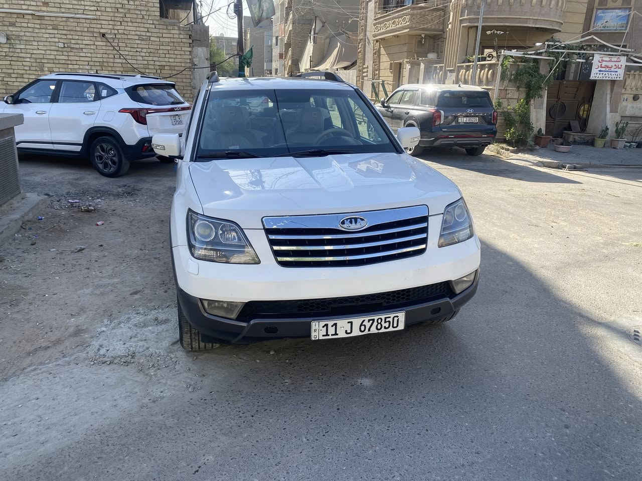 سيارة مهافي خليجي موديل 2013  بيه الصبغ  ربع البنيد ولبارد  جاملغ فور ويل فول  موصفات مري شفط كشن السائق كهراباء فتحة جلد تدفئة كشنات  كامرة حساس أشاير بالمري حدادية بحالة جيدة جداً تخم تاير جديد محرك مفتوح شغل درجة اولى .السيارة ماشيه 195وقابلة للزيادة للستفسار الاتصال على رقم *********** (السعر 158ورقه مكان سياره بغداد مجمع الايادي بسكلاته
