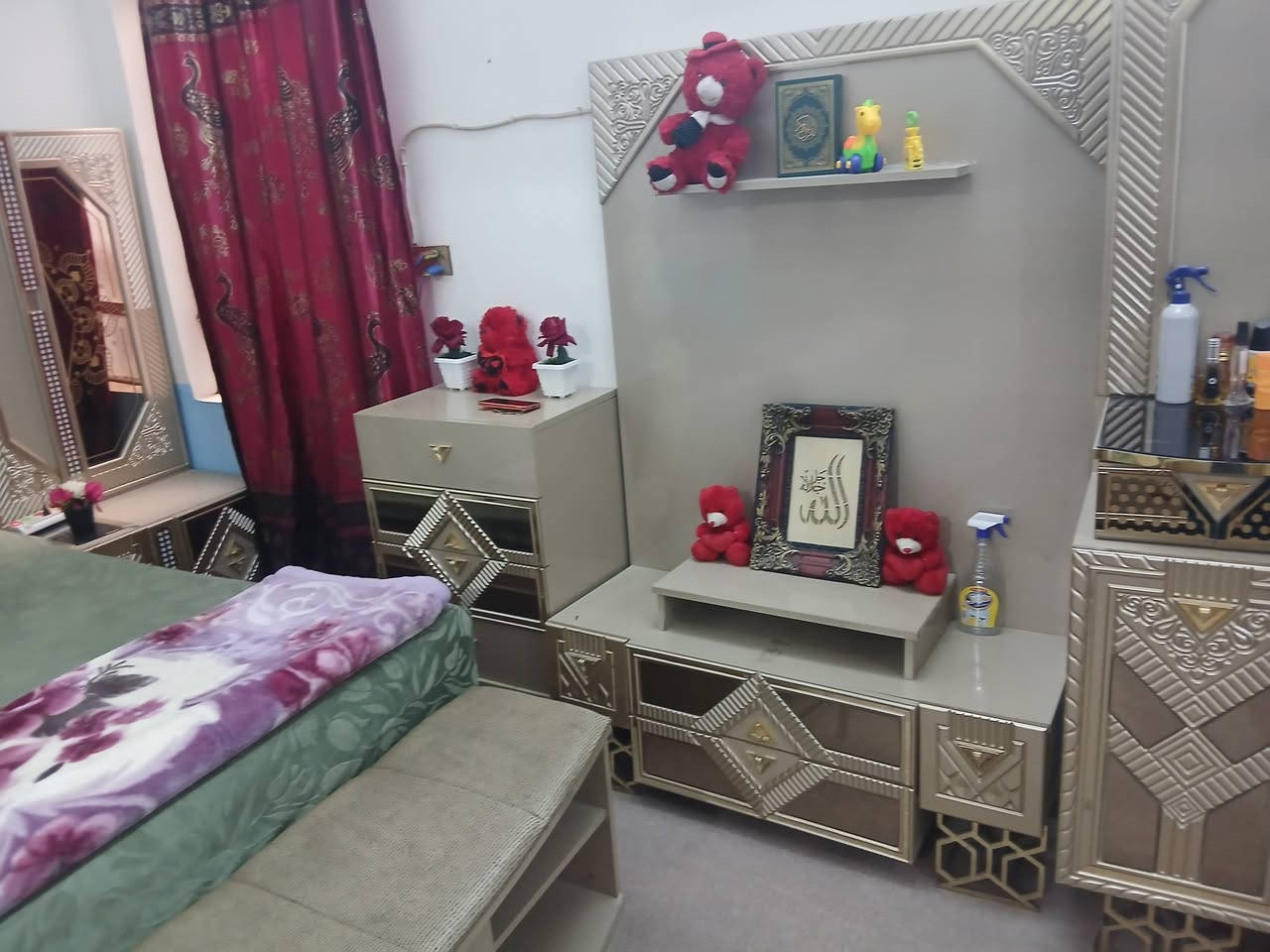 غرفه اللبيع سعر مليون قفل  غرفه جبيره وضخمه وجديده الله شهد ماخذهه مليونين وربع رقمي بي وتساب وتصال ***********
