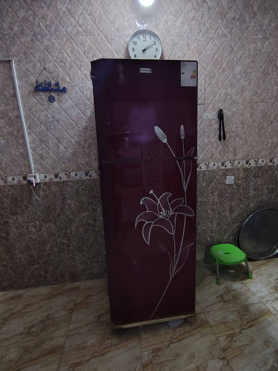 السلام عليكم ثلاجه جديده استخدام قليل نضيفه كلش 28 قدم 
السعر 300


**إذا كنت صاحب هذا الإعلان وتريد حذفه لأي سبب، رجاءا أرسل رسالة إلى الدعم الفني**