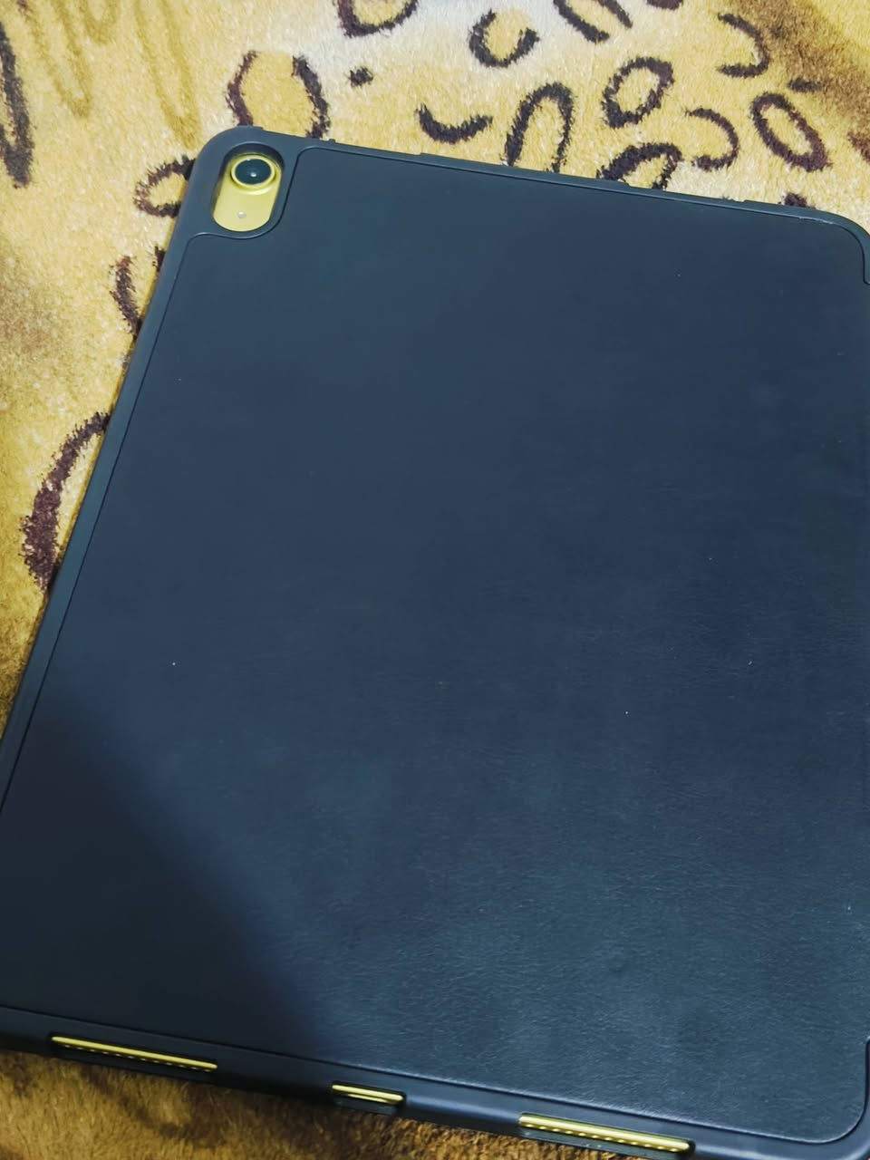 السلام عليكم  للبيع فقط
-ايباد 11 

-المعالج A16 

-الجهاز نضيف نضافة 99% 

-استعمال 2 اشهر الجهاز متروك لعدم التفرغ

-المساحة 128 

-البطارية 99%

-عدد دورات الشحن 33

-مع كارتونة الجهاز 

-مع الشاحنة الجهاز الأصلية 

-مع حافضة جديدة وقلم اصلي يدعم راحة اليد هذني هدية وحدهن سعرهن فوگ 50الف 

-السعر 425 الف

- مكاني -بابل-مدينة القاسم
-مراسلة خاص أو الاتصال ***********
