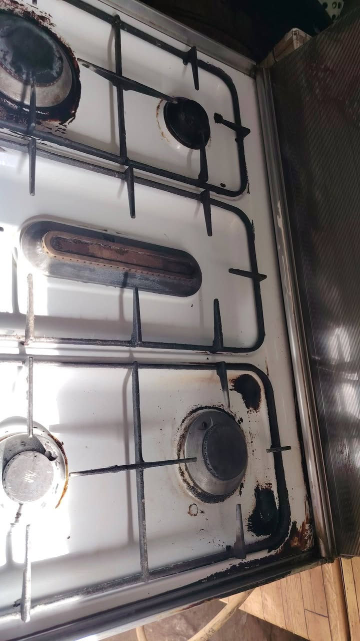 طباخ عشتار5عيون كله شغال والفرن شغال نضيف.  الشراي خاص. مكان كوت سفحة


**إذا كنت صاحب هذا الإعلان وتريد حذفه لأي سبب، رجاءا أرسل رسالة إلى الدعم الفني**