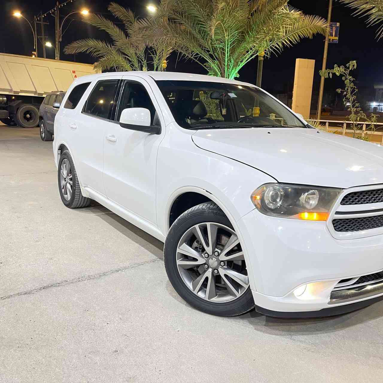 دونكو ٢٠١٣ كفاله عامه  حاويه عدى شبر بالبنيد بارد مكينه ٨ جاهزه ع اخر حبايه كير مكينه حداديه تبريد مكانها بصره الشراي يتصل سعرها ٩٥
***********
